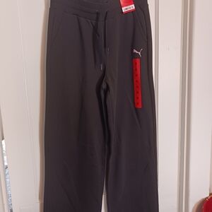 Puma Women's Black Straight Leg Sweatpants